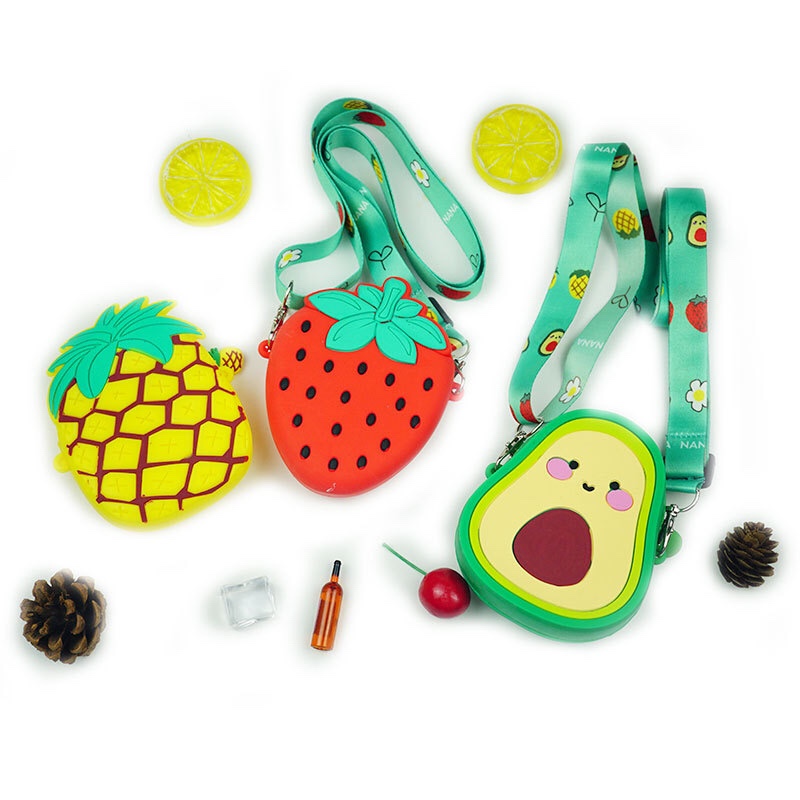 分享一个商品 儿童小包包硅胶单肩背包宝宝幼儿园卡通斜挎包零钱包定制硅胶包，