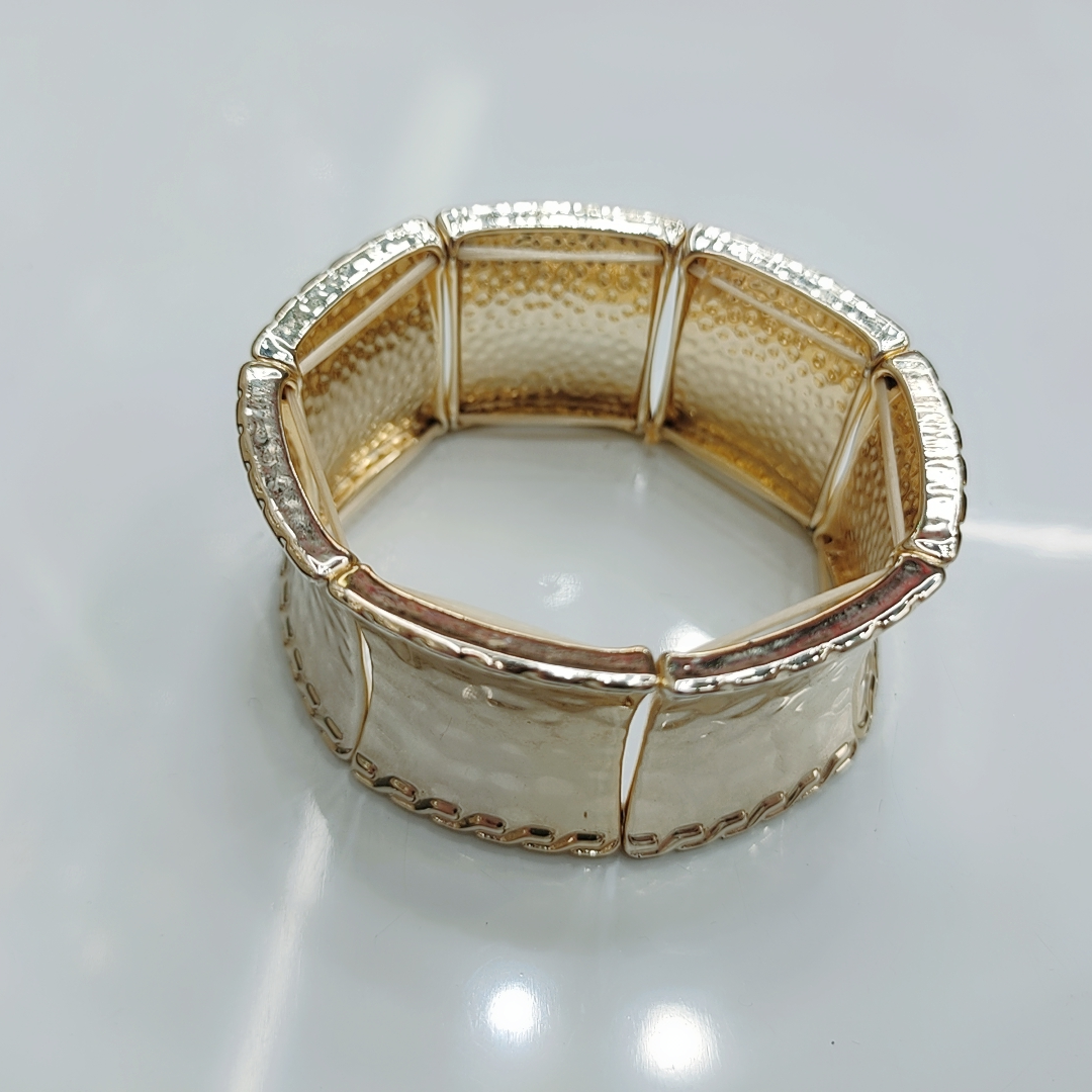 New simple and elegant face bracelet, women's opening, niche design, handcrafted jewelry, large and small sizes, elastic string
