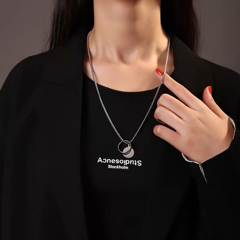 Elegant pendant titanium steel necklace, women's light luxury niche collarbone chain, personalized accessory 14 detail image 2