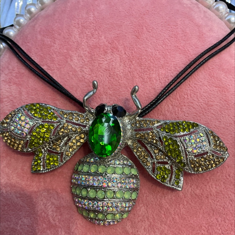 Bee necklace thumbnail