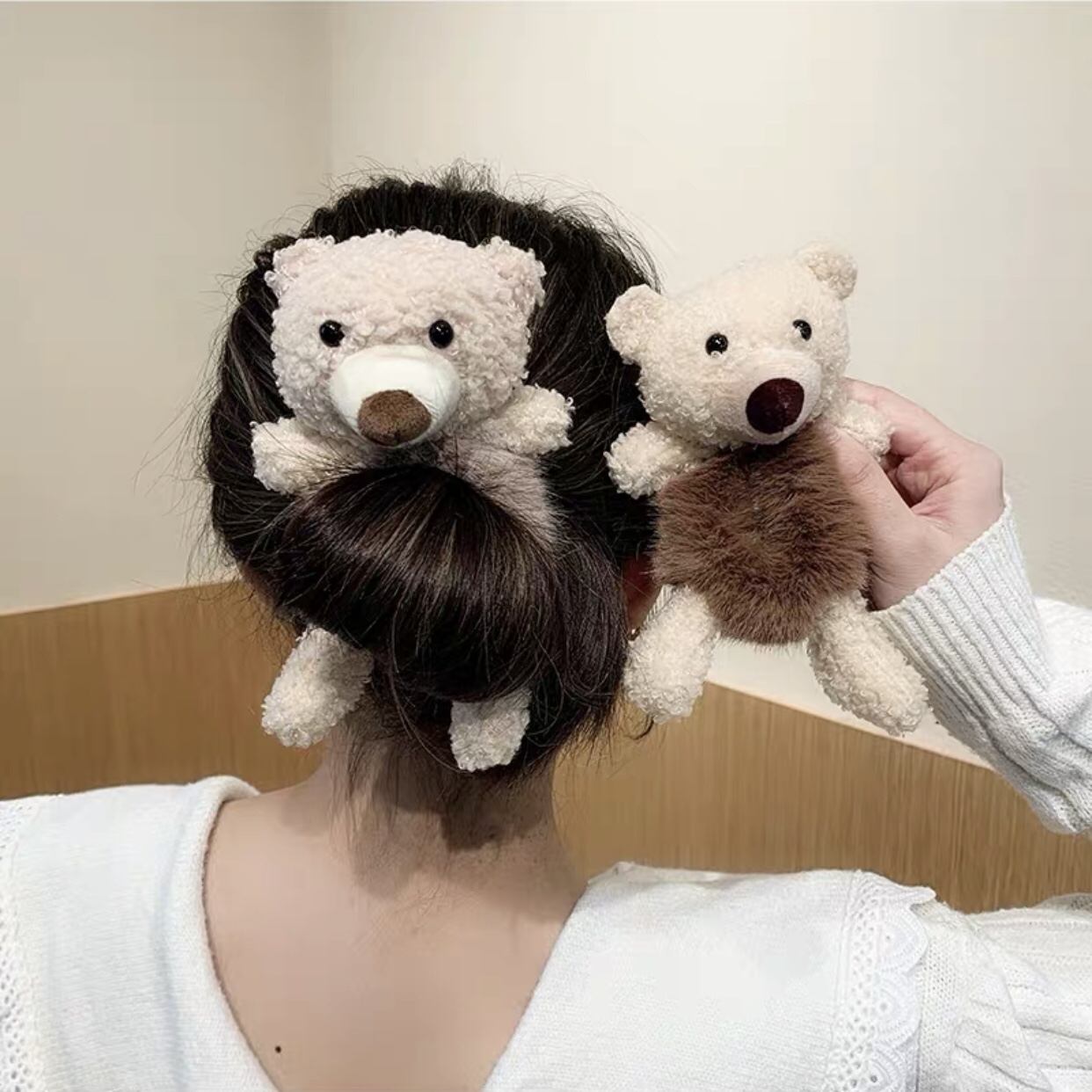 Internet craze bear scrunchie thumbnail