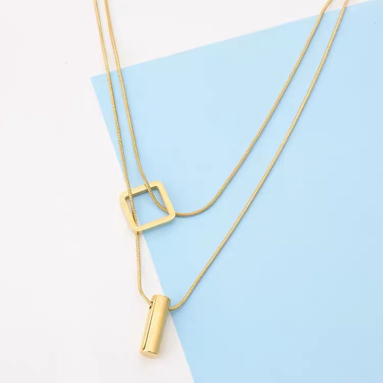 Double-layer chain necklace, hip-hop style for women, stacked necklace, personalized collarbone chain, titanium steel 5 Specification image