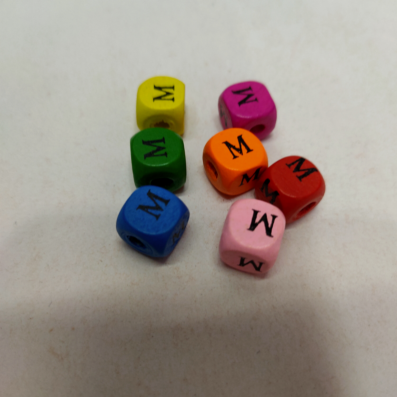 厂家直销木质配件26字母M