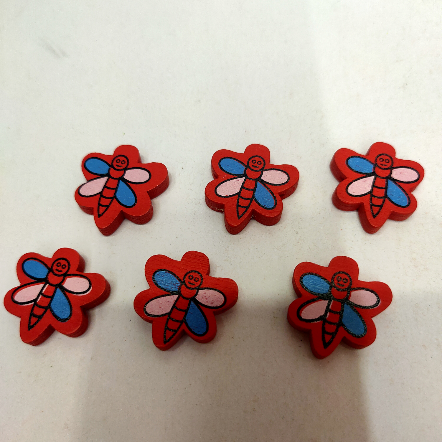 厂家直销木质配件蜜蜂 大红色