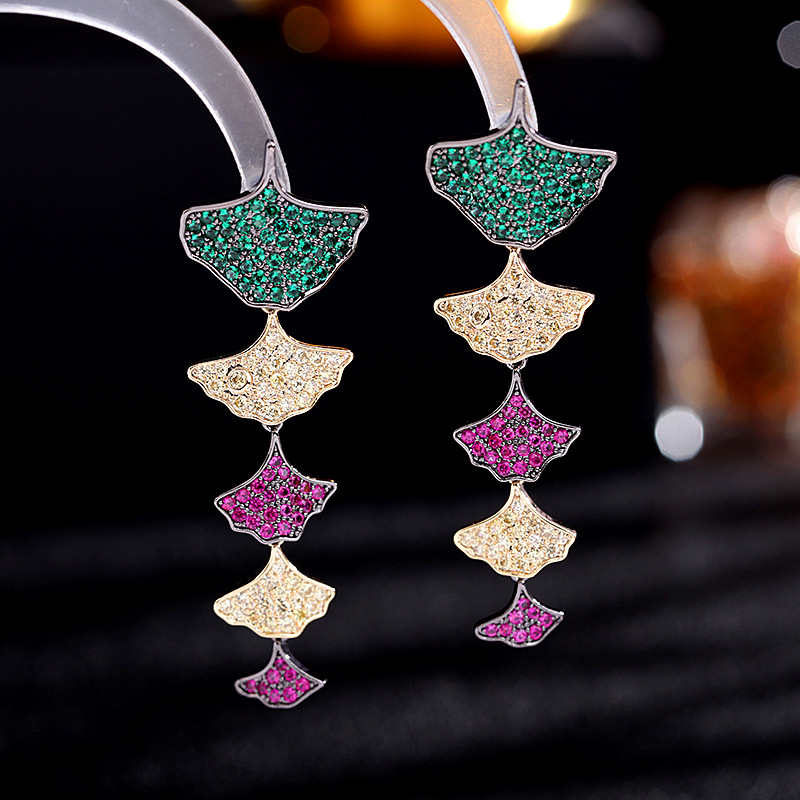 European and American heavy industry earrings new exaggerated personality geometric cold wind color zircon silver needle ginkgo leaf earrings thumbnail