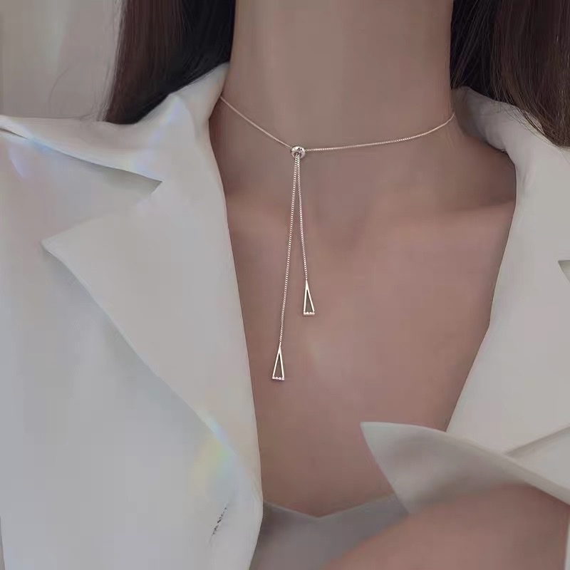 Elegant pendant titanium steel necklace, women's light luxury niche collarbone chain, personalized accessory 6 details Picture