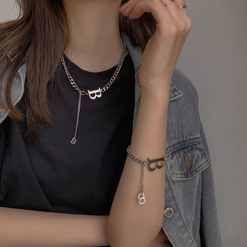 Popular online celebrity best-selling accessory, popular design, versatile letter titanium steel bracelet for women Application Scenario
