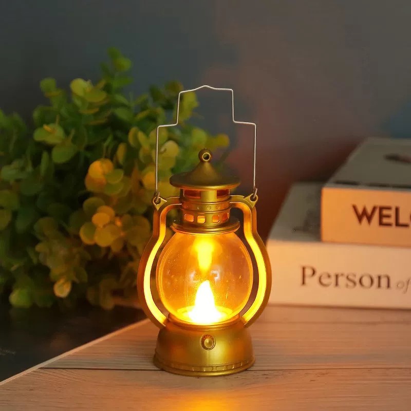 Christmas vintage small oil lamp electronic candle light LED small horse light creative decoration gifts Wind lamp wicks gold