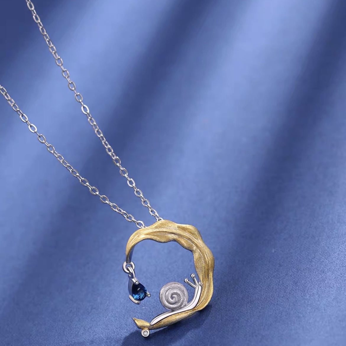 Snail necklace