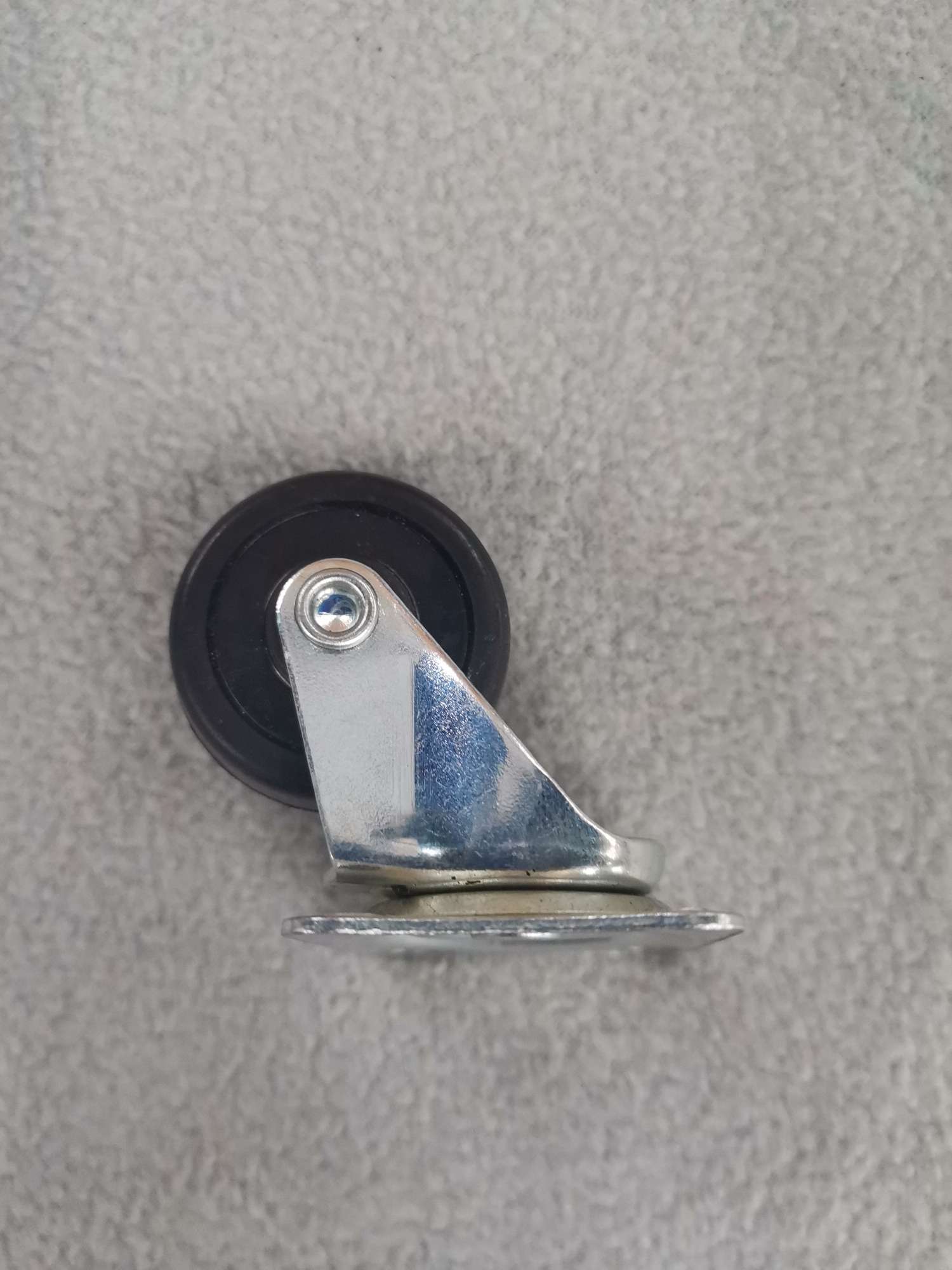 1.25-inch black rubber swivel wheels Application Scenario