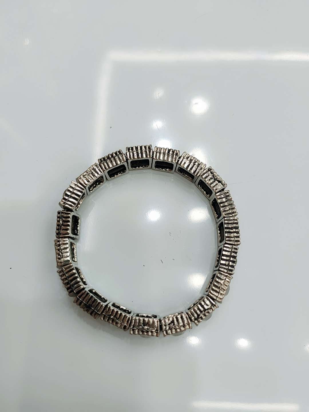 Square retro European and American, simple and retro, individual, light luxury and high-end feel, K-diamond bracelet, women's Instagram trendy, cold style dinner accessories Application Scenario