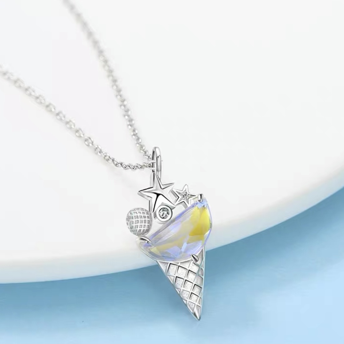 Ice cream necklace