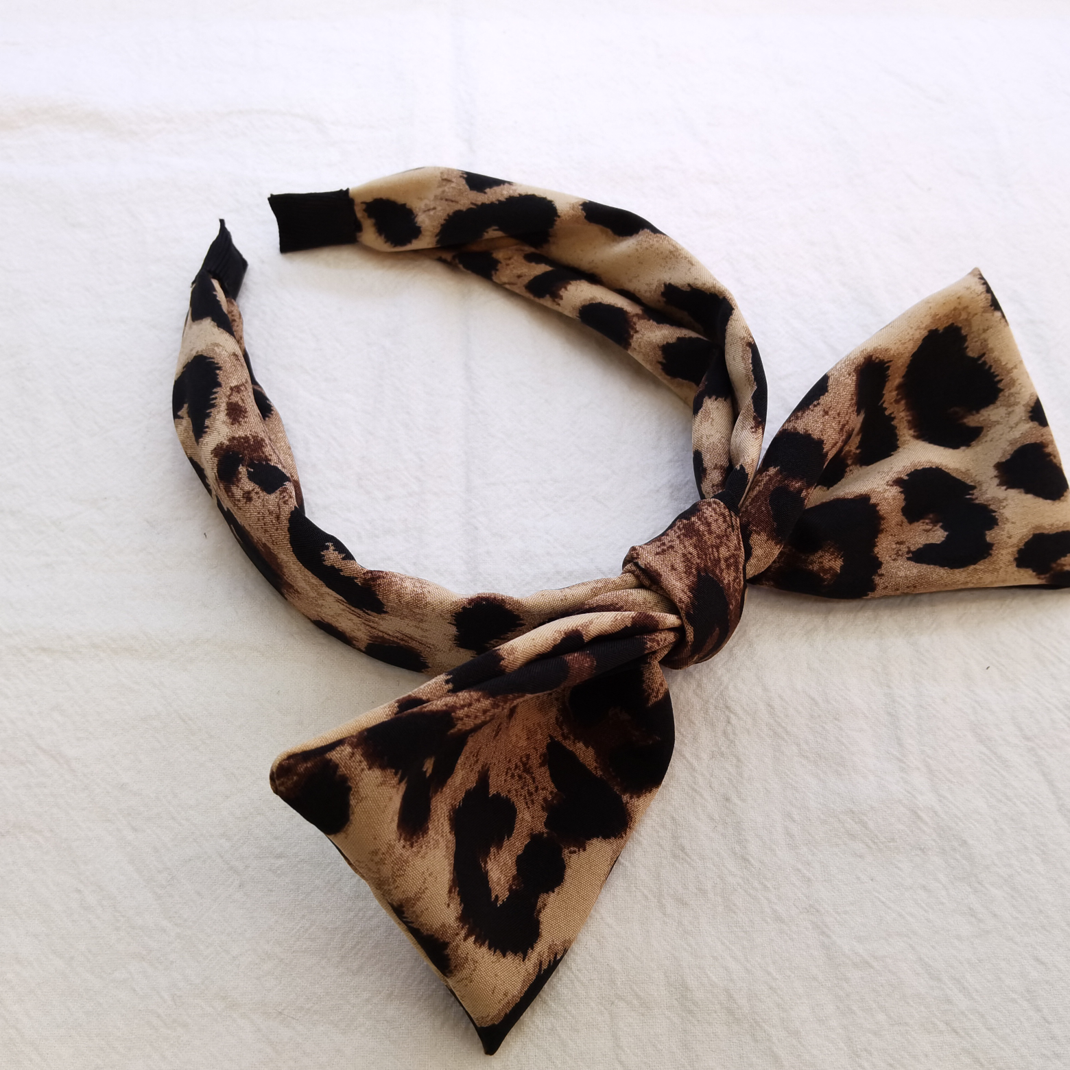 Factory Direct Sales Europe And America Korean Version Leopard Print Simple Knotted Ear Tie Hair Band Lbv699