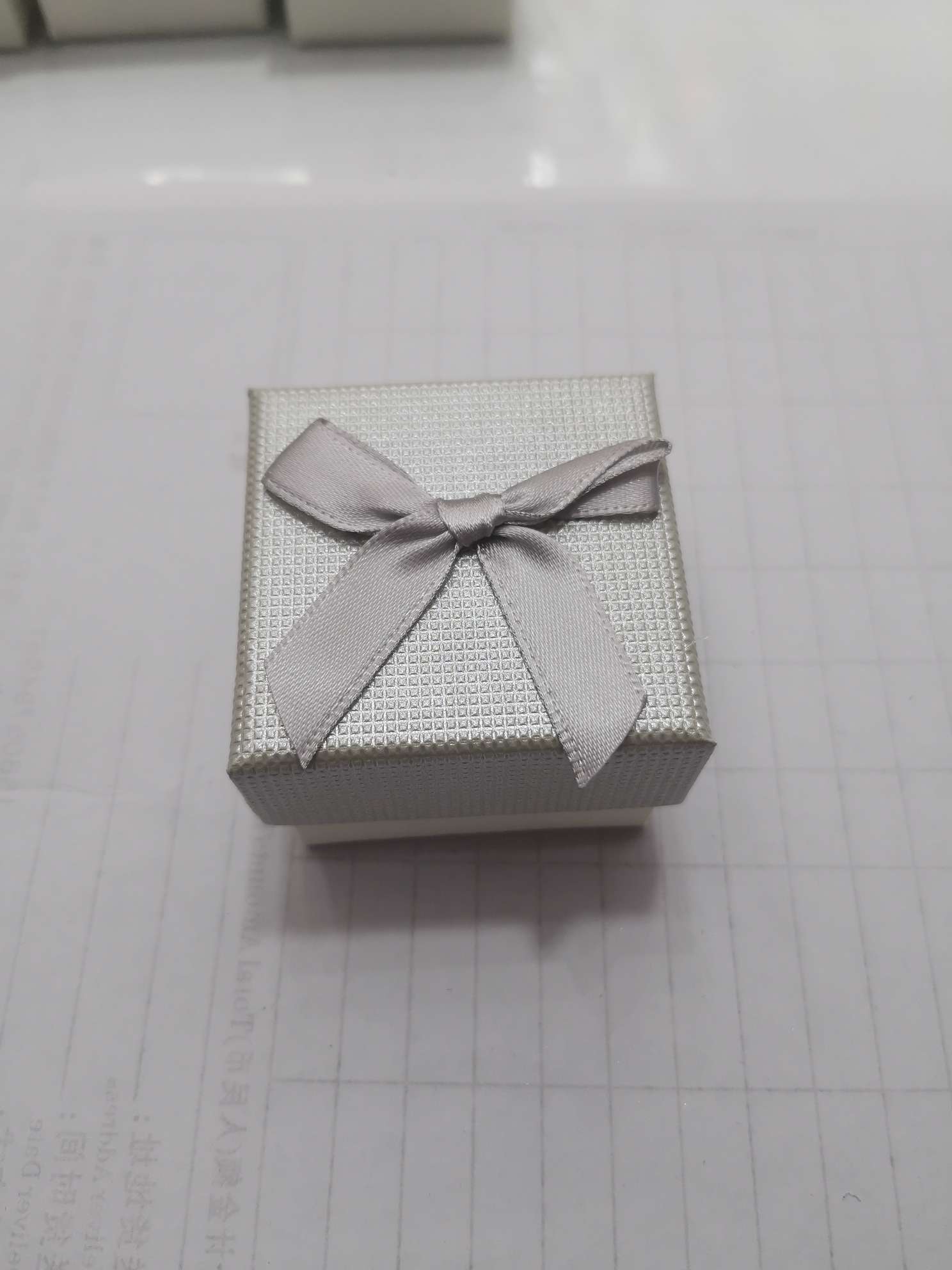 蝴蝶结戒指盒72白底实物图