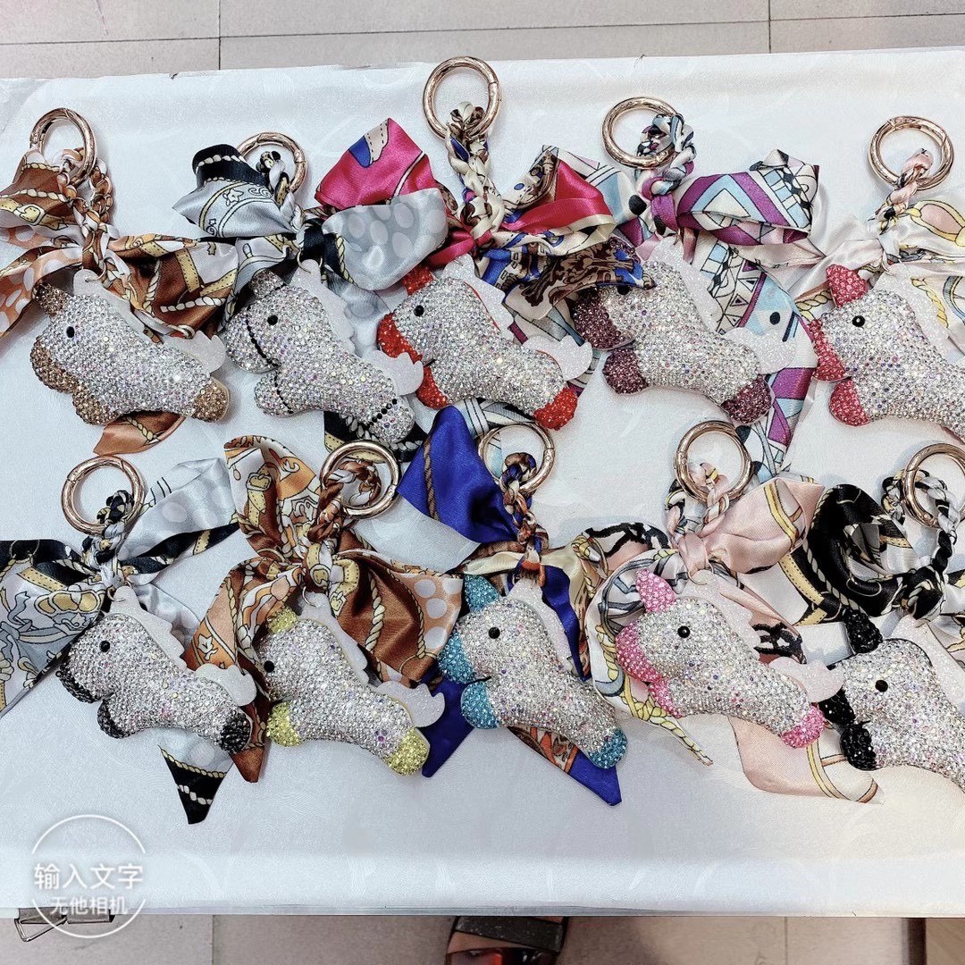Key pendant -1