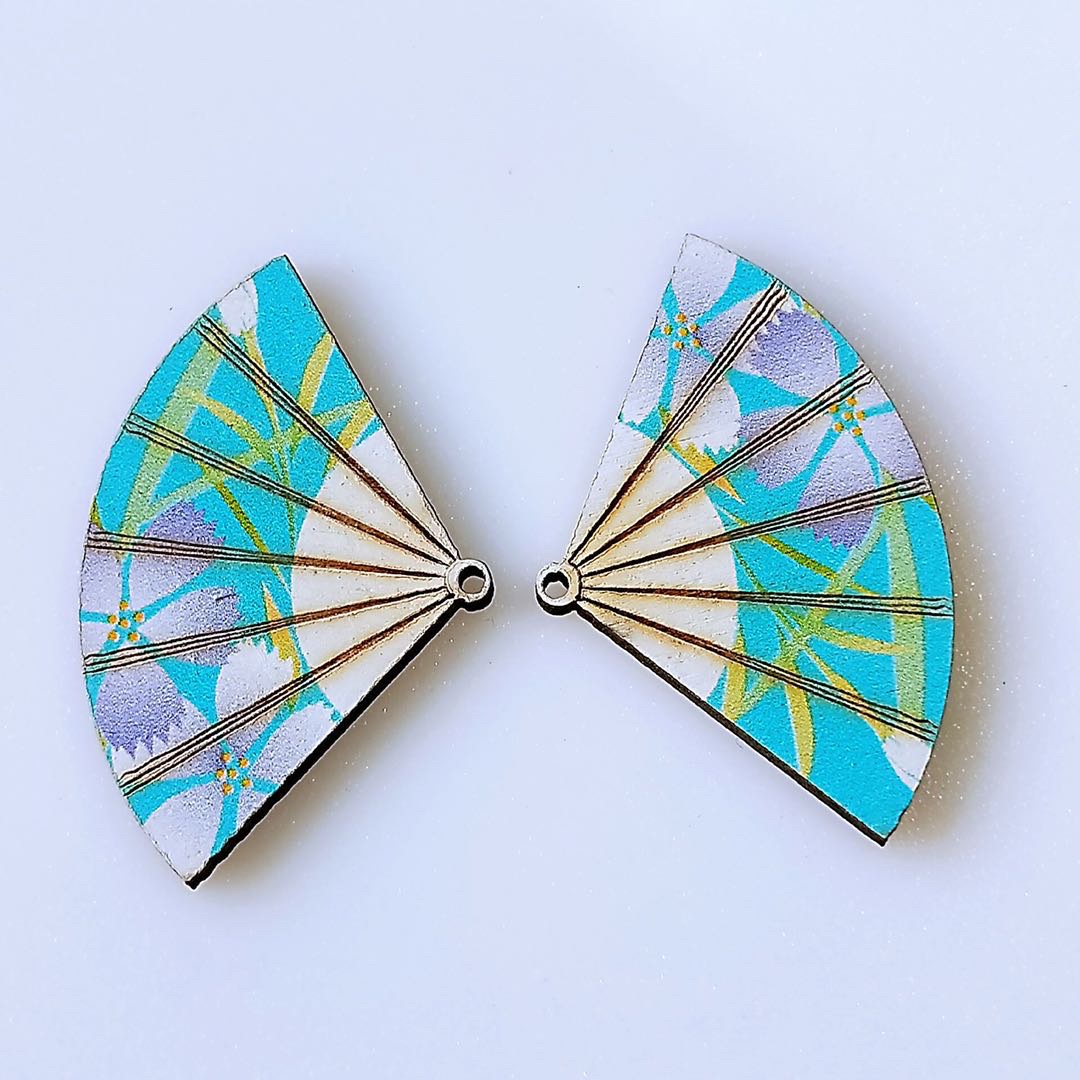 Wooden printed fan earrings necklace accessories detail image 2