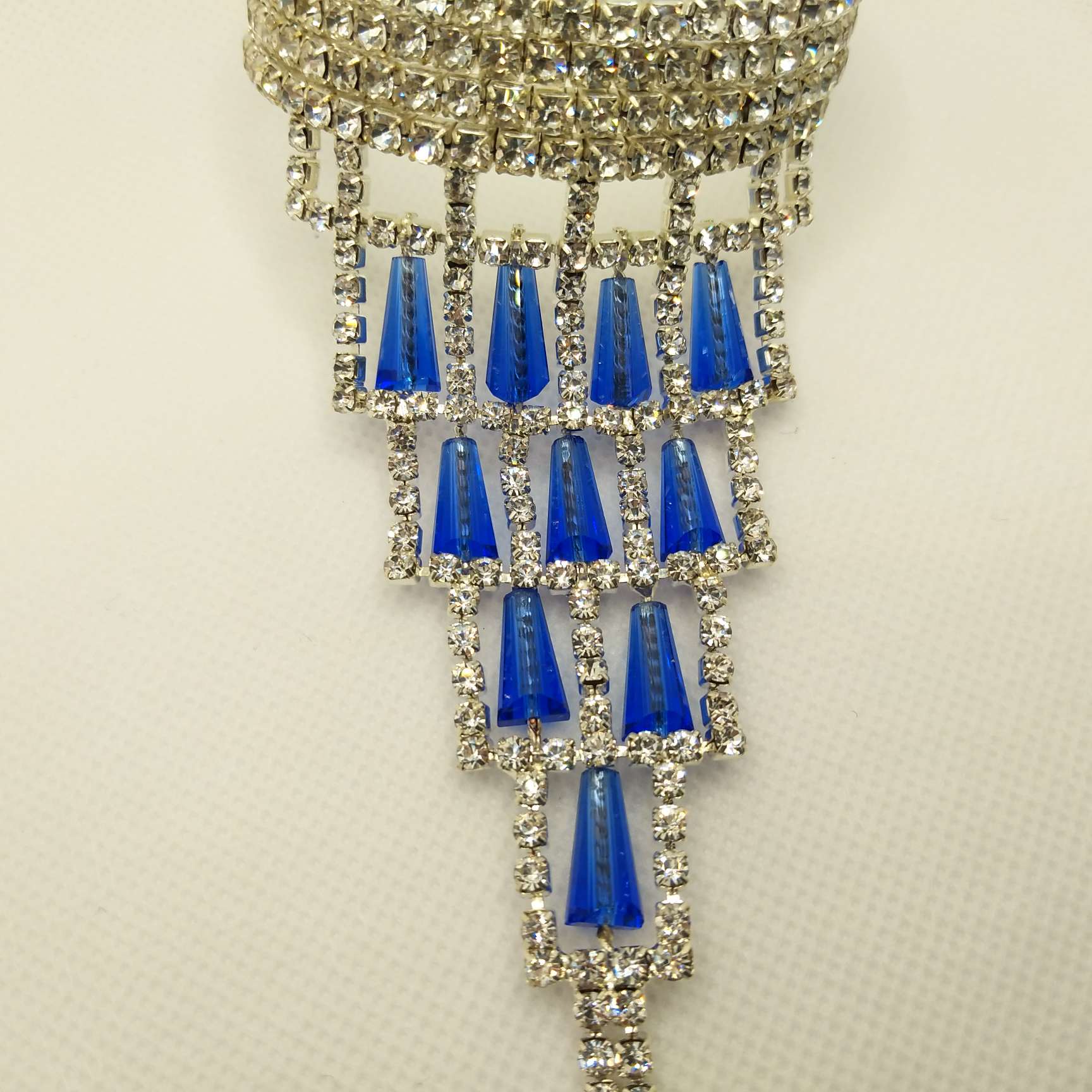 2021 new style bracelet back chain Specification image