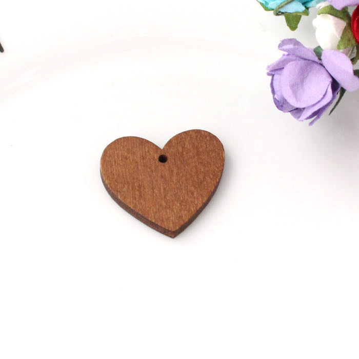 Laser wood chip heart-shaped earrings and necklace accessories detail image 8