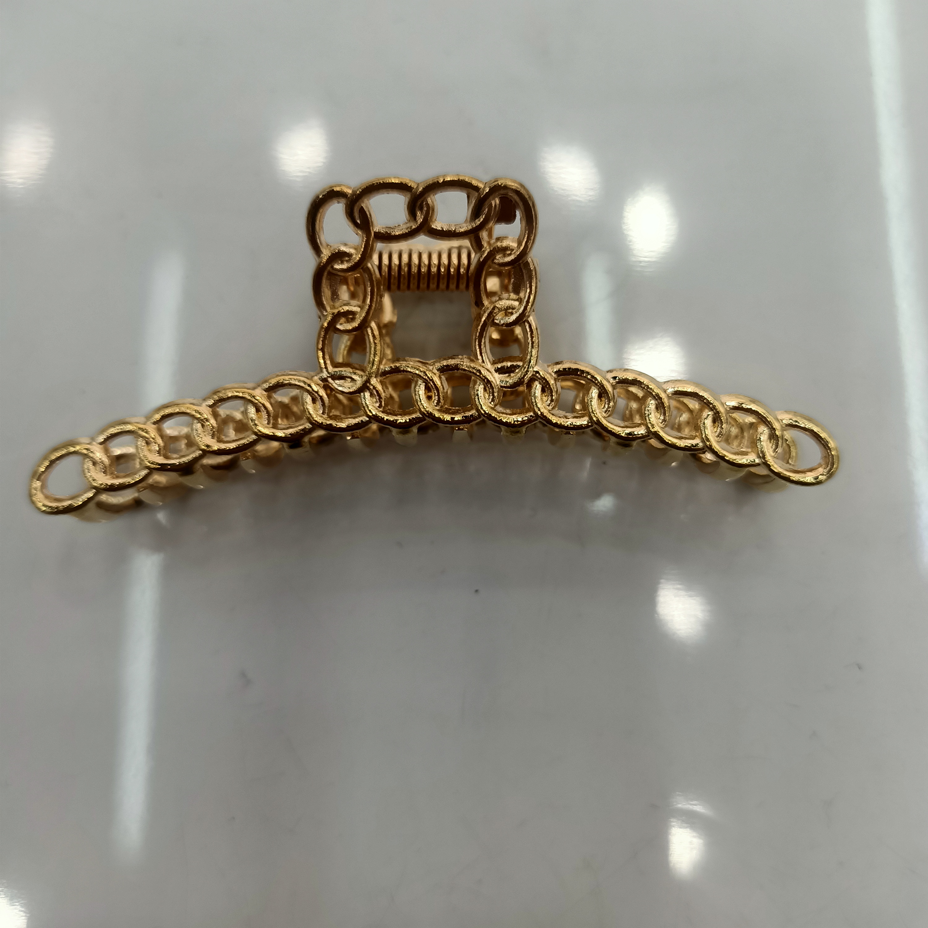 Straight chain jaw