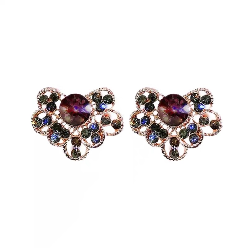 Sparkling diamond glass fashionable, exquisite and elegant stud earrings details Picture