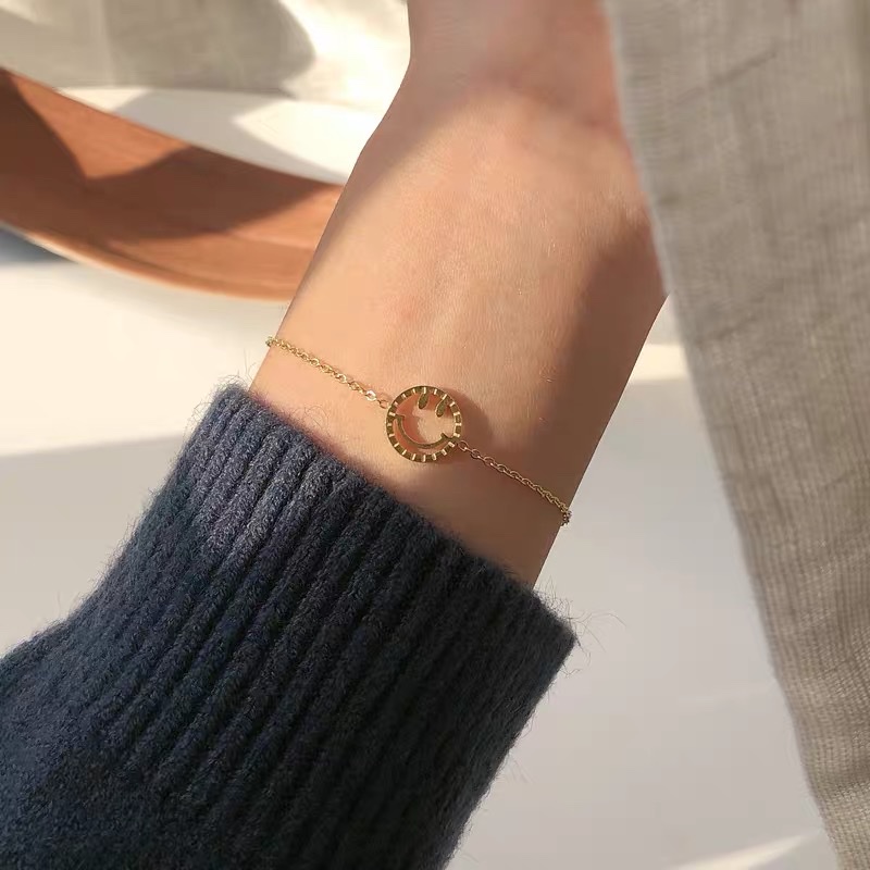Popular online celebrity best-selling accessory, niche design, versatile smiling face 😊 titanium steel bracelet for women details Picture