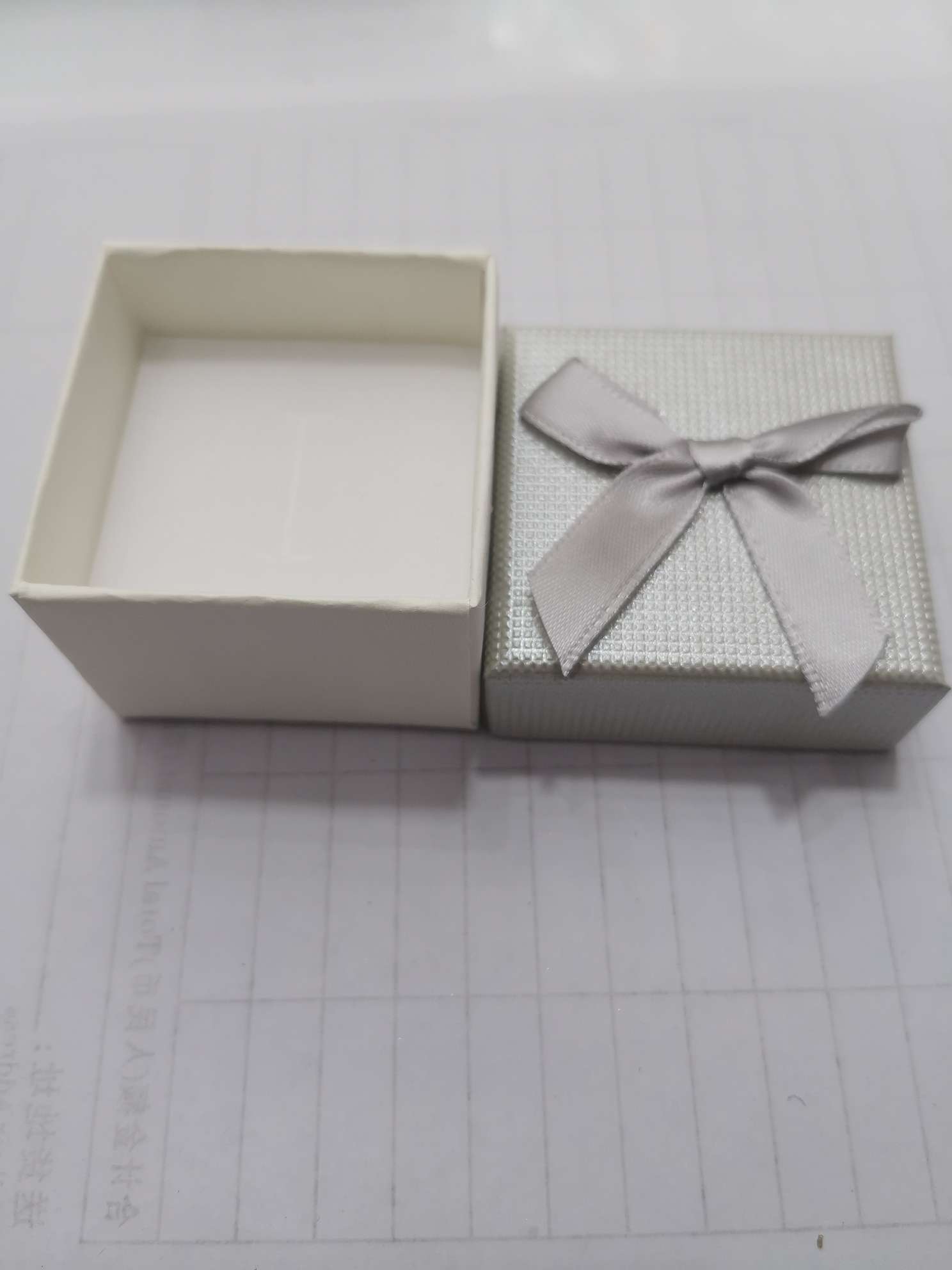 蝴蝶结戒指盒72细节图