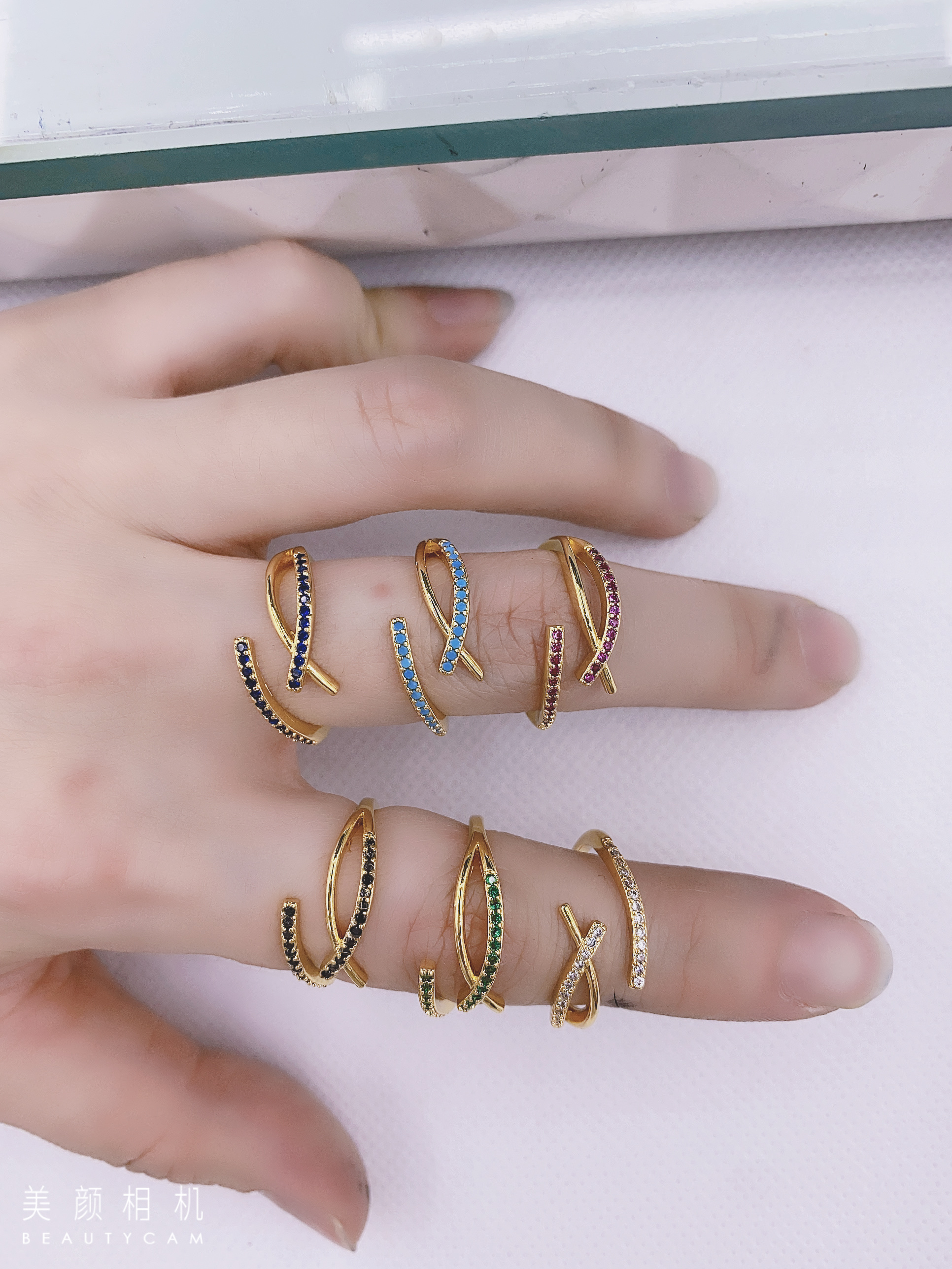 Colorful interlaced ring Application Scenario