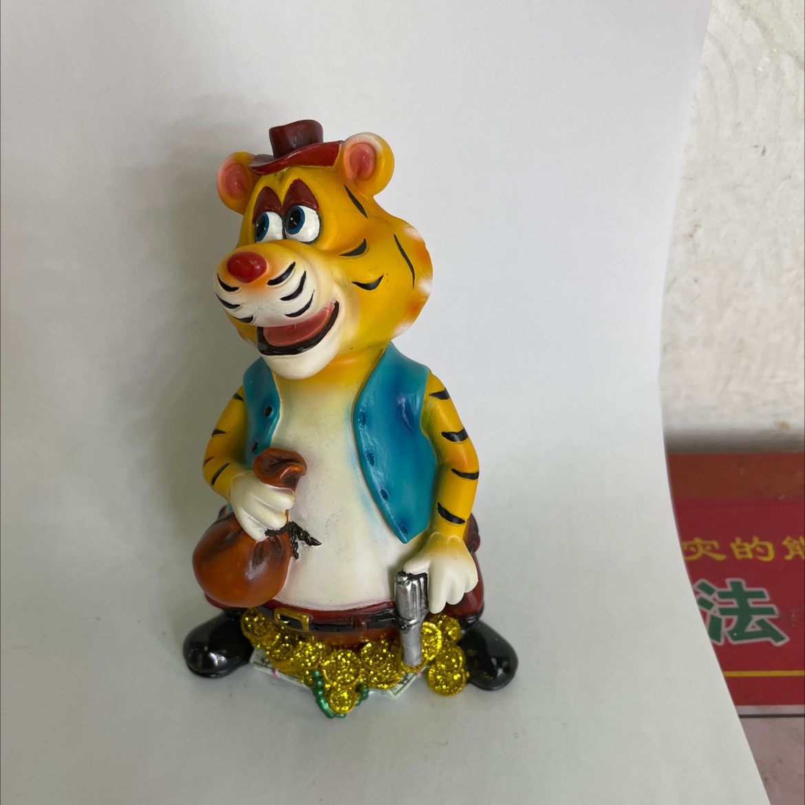 Liqun Craft Home Decoration Handicrafts, Ornaments, Gifts Resin Tiger 6 details Picture