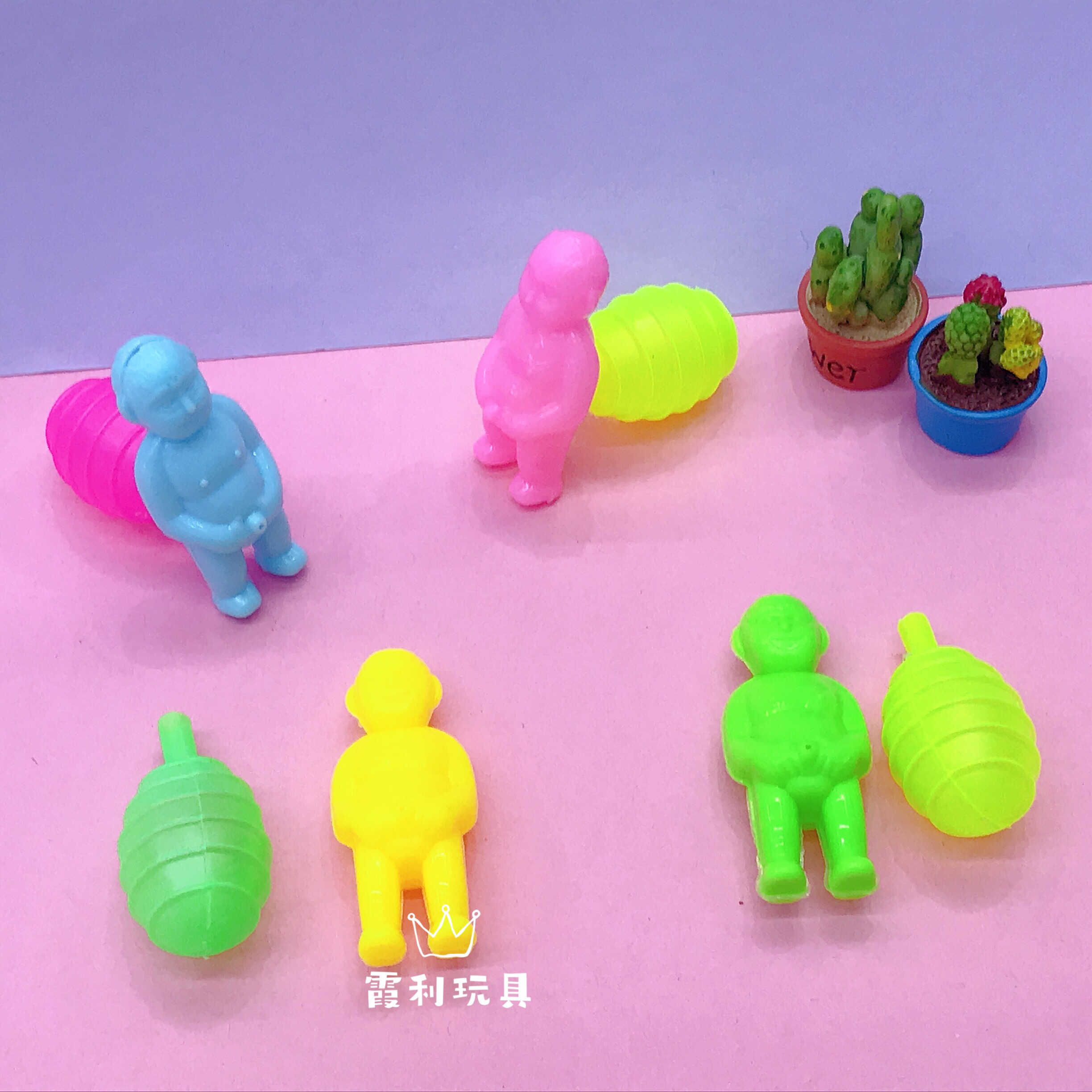 Doll mini water gun gift gashapon Specification image