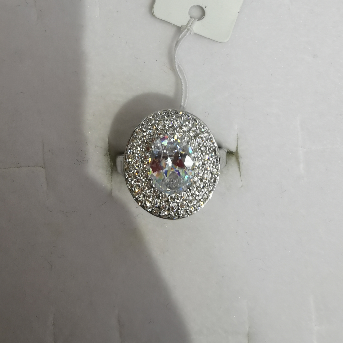 Oval ring looks good