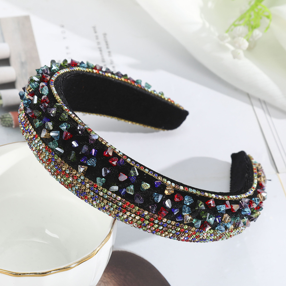 Europe And The United States Luxury Heavy Industry Broken Diamond Color Diamond Sponge Headband Application Scenario