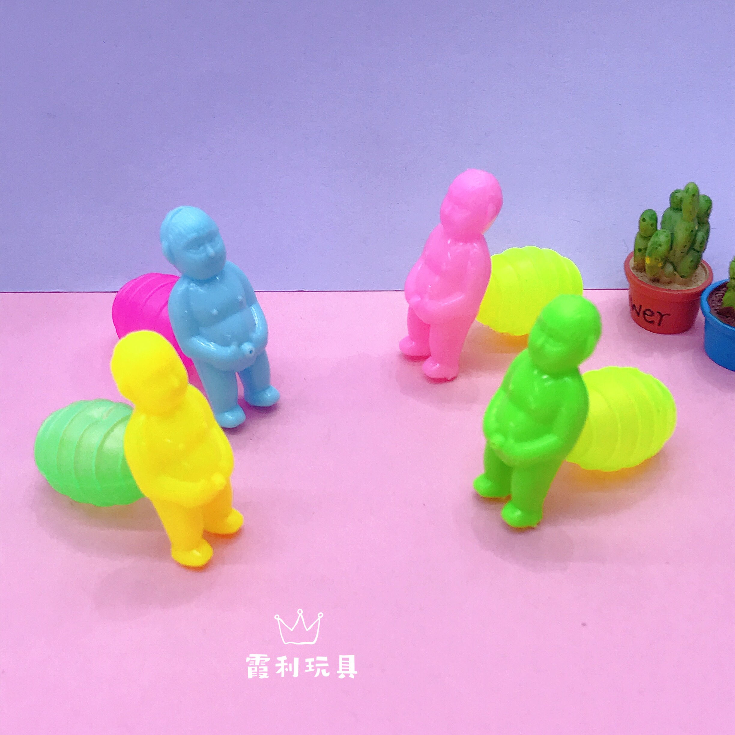 Doll mini water gun gift gashapon detail image 1