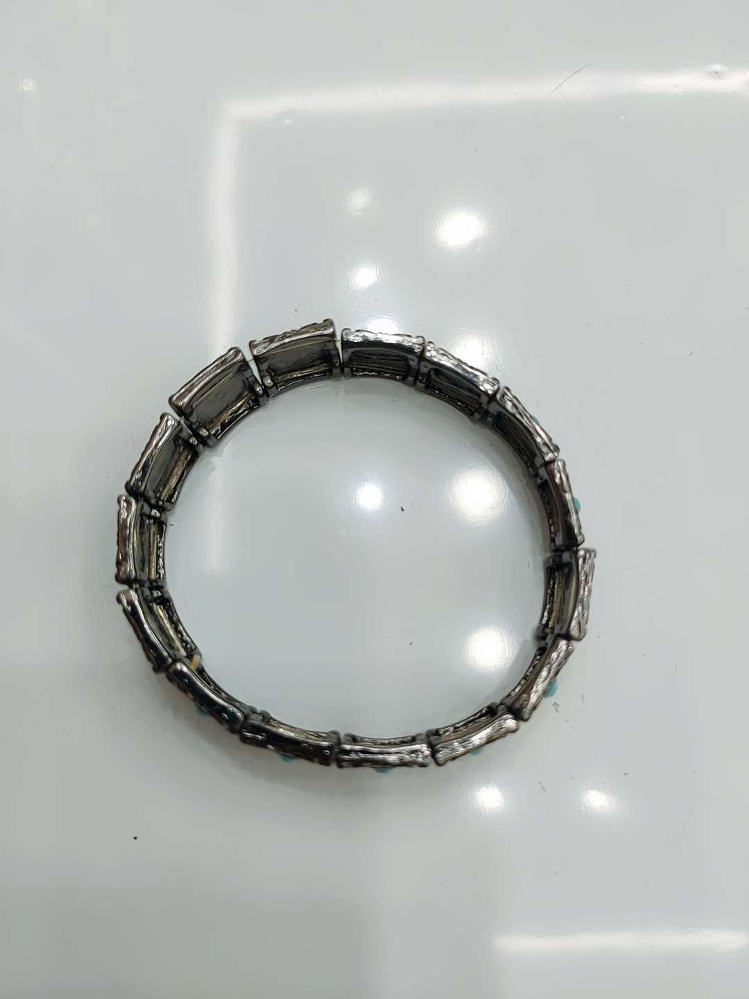 Resin diamond, simple and retro European and American style, light luxury and high-end feel, retro color bracelet, women's Instagram trendy, cold style dinner accessories details Picture