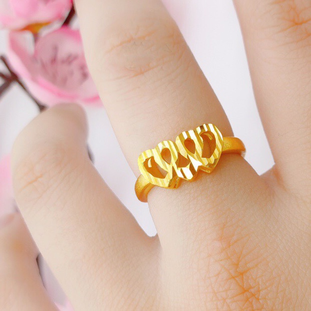 Heart ring