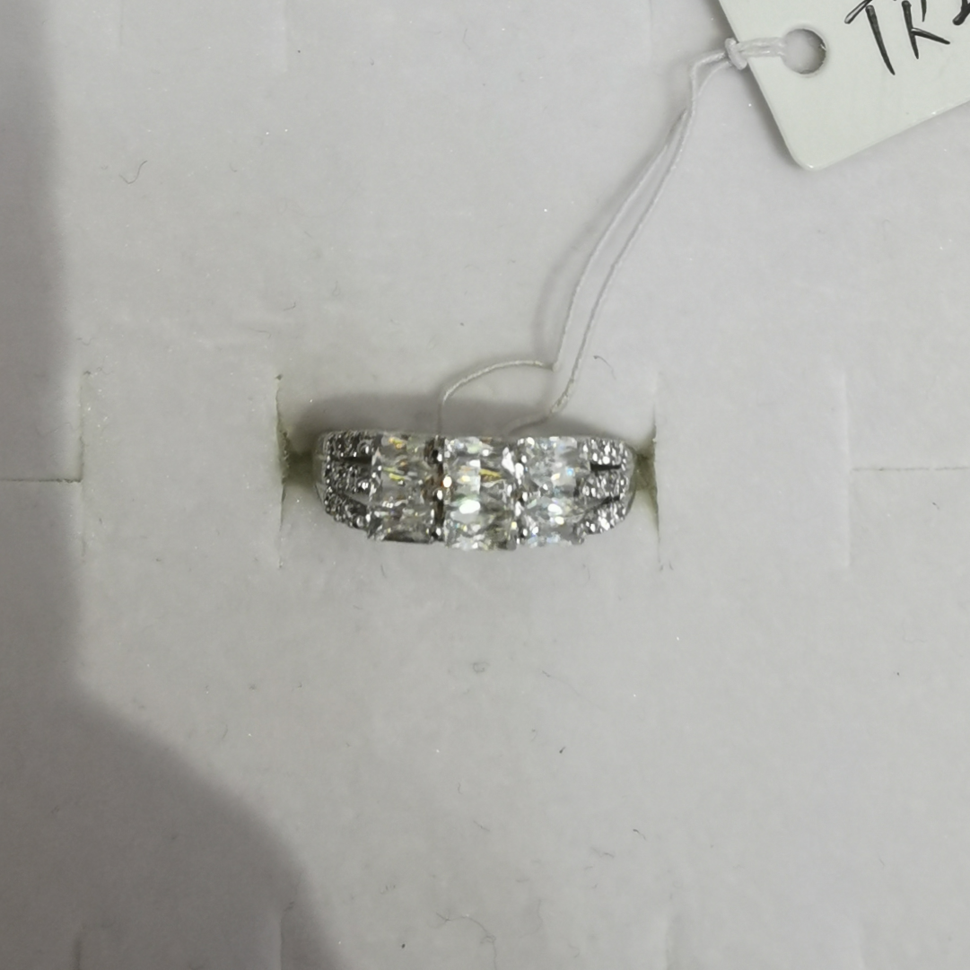 Nine zirconia rings