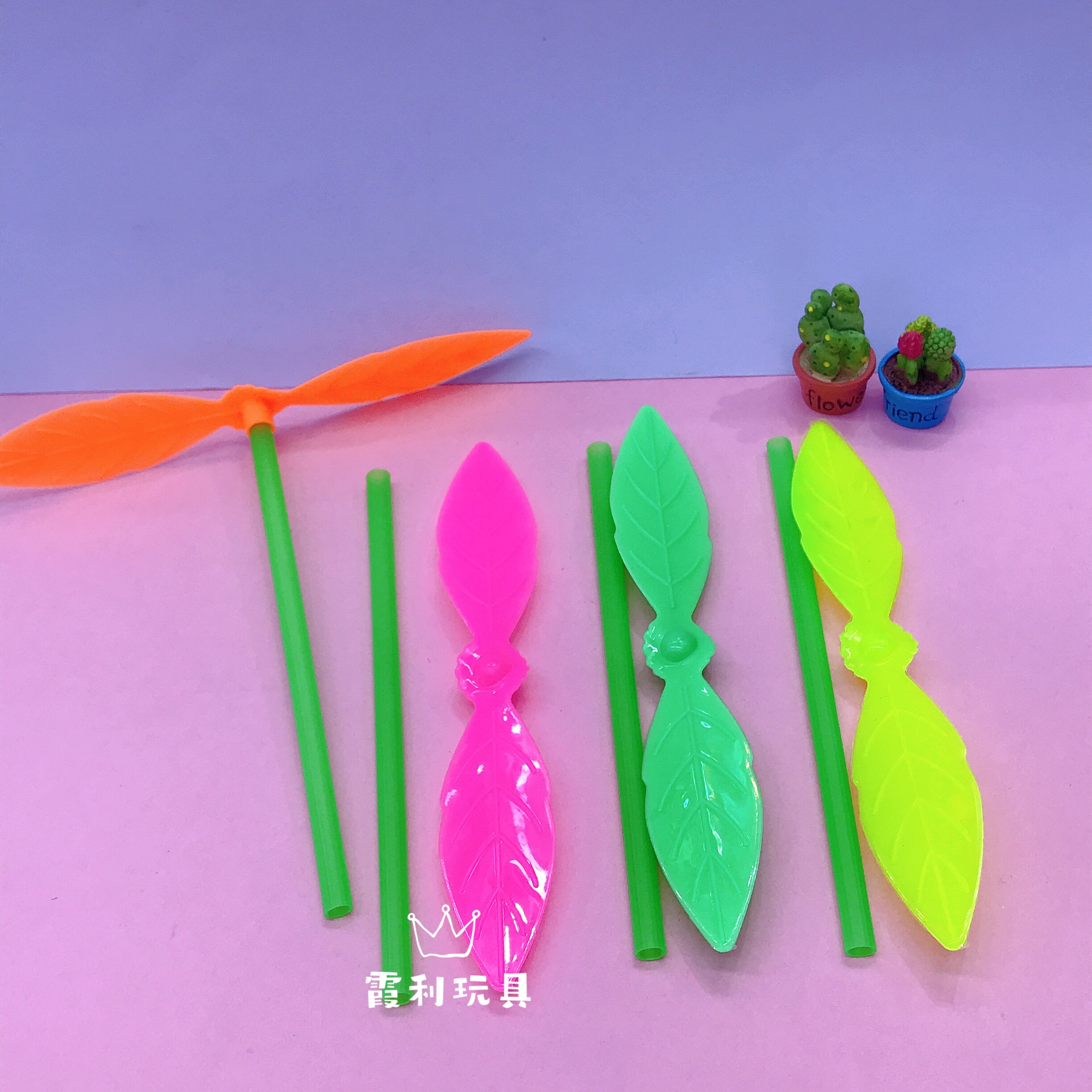 Leaf Flying Fairy Children's Plastic Toy Nostalgic small toy gift Application Scenario