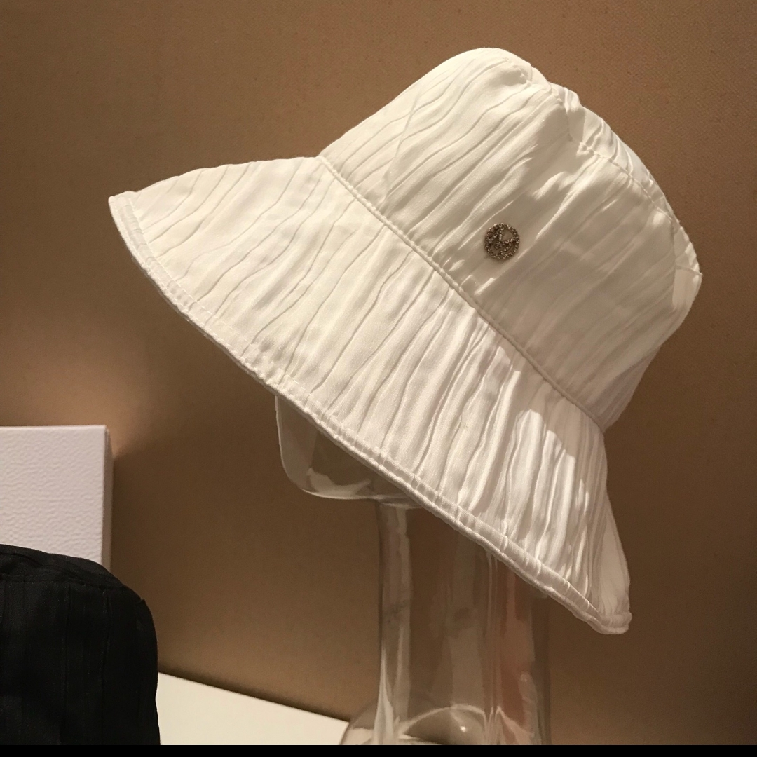 Japanese Yamamoto wind net red face small fisherman hat women spring and summer Japanese literary Korean version of a wide brim pot hat tide white