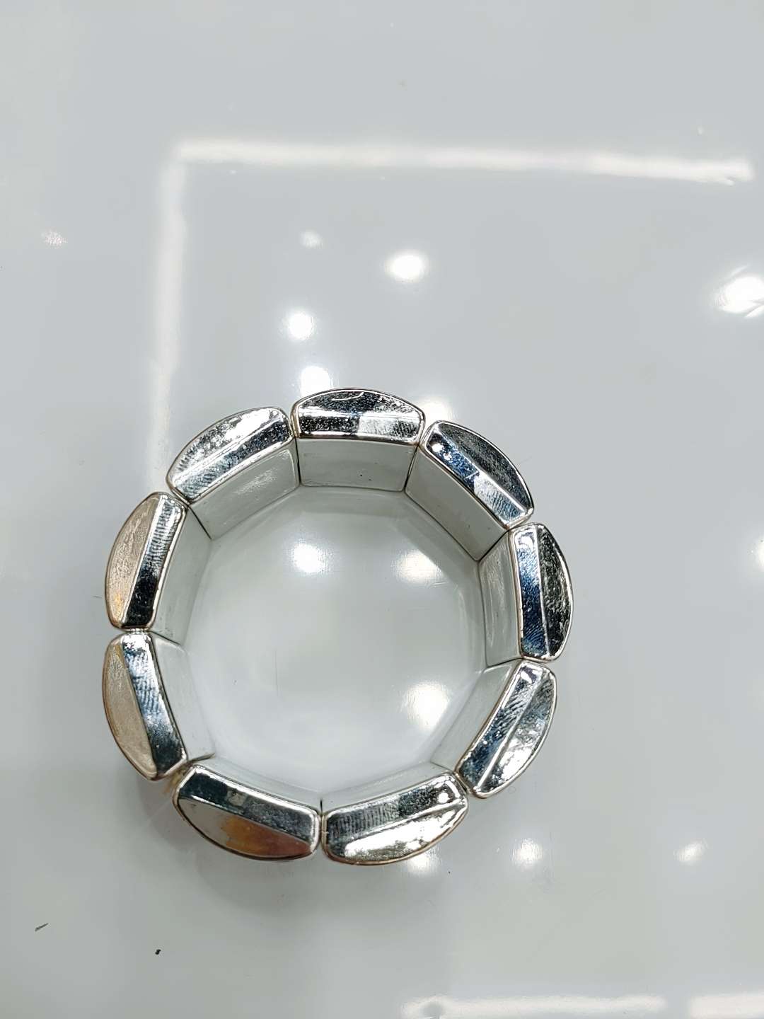 The new and versatile CCB bracelet, a simple and fashionable bracelet, is a trendy accessory details Picture