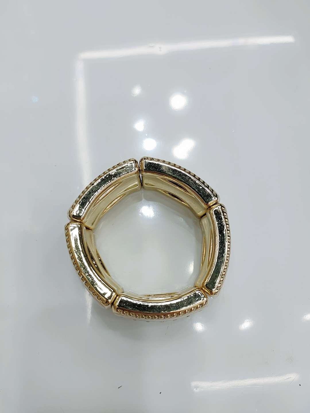 سوار (CCB) الجديد، وهو سوار مصنوعة من الالوان، هو عبارة عن موجة من أساور الموضة Specification image