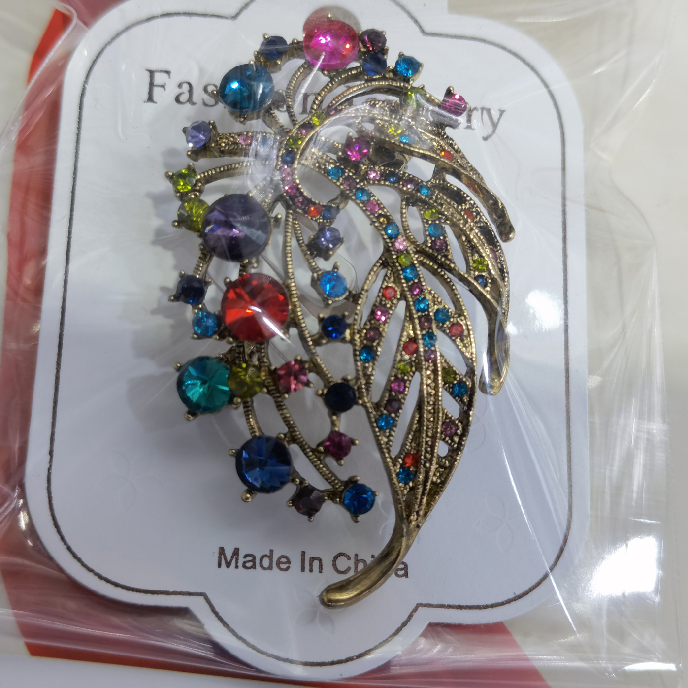 Antique gold color diamond fashion brooch