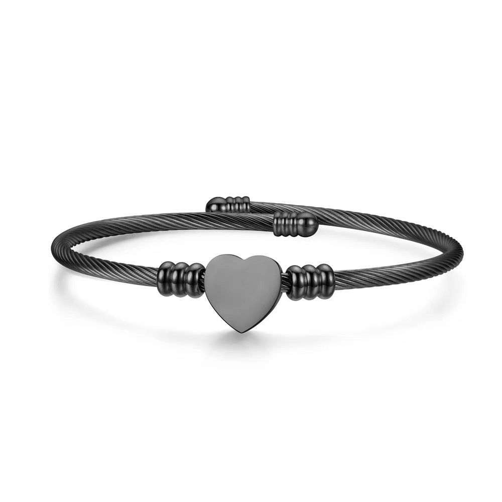 The new titanium steel jewelry is selling well, featuring a heart-shaped stainless steel bracelet for women Specification image