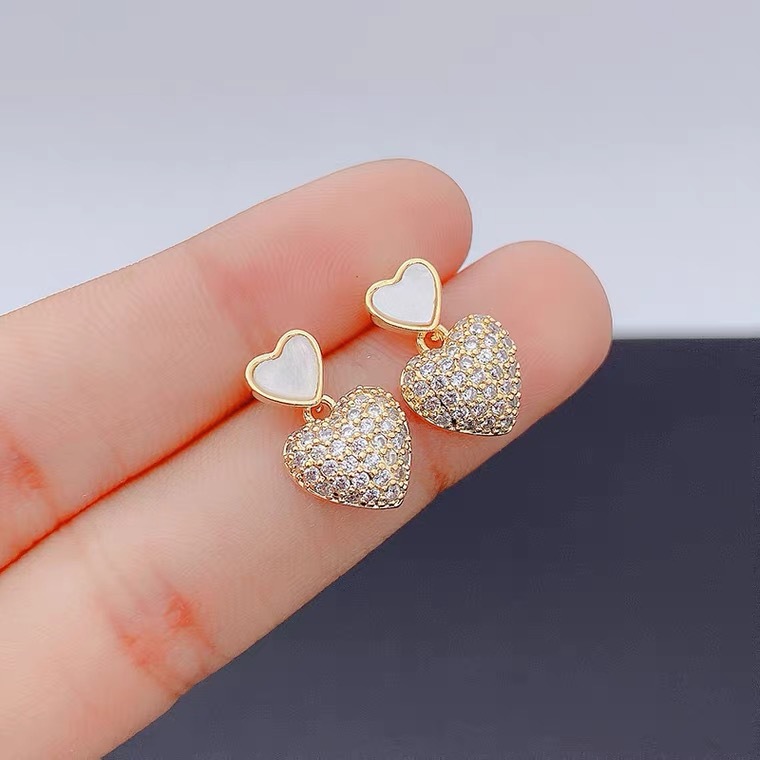 Heart-shaped earrings, zircon earrings S925 sterling silver stud earrings, cute, fresh and gentle, a fairy commuting to work detail image 4