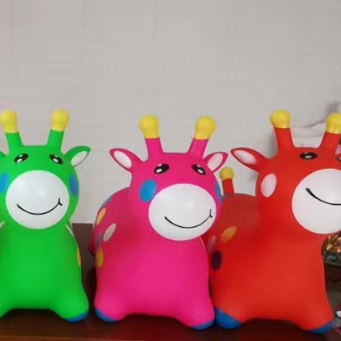 卡通动物小精灵图