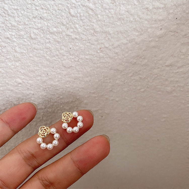 Rose pearl stud earrings, delicate and small, vintage elegance thumbnail