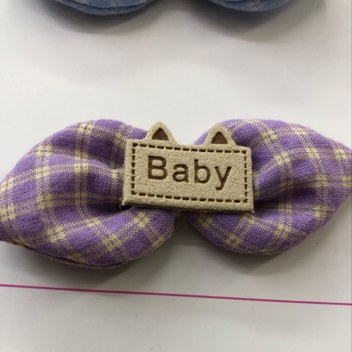 Hand-made checkered knot details Picture