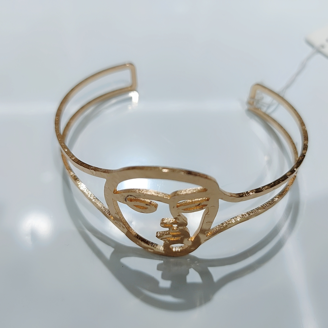 Exaggerated shape face bracelet personality Instagram red bracelet fun retro hammer face Facebook bracelet