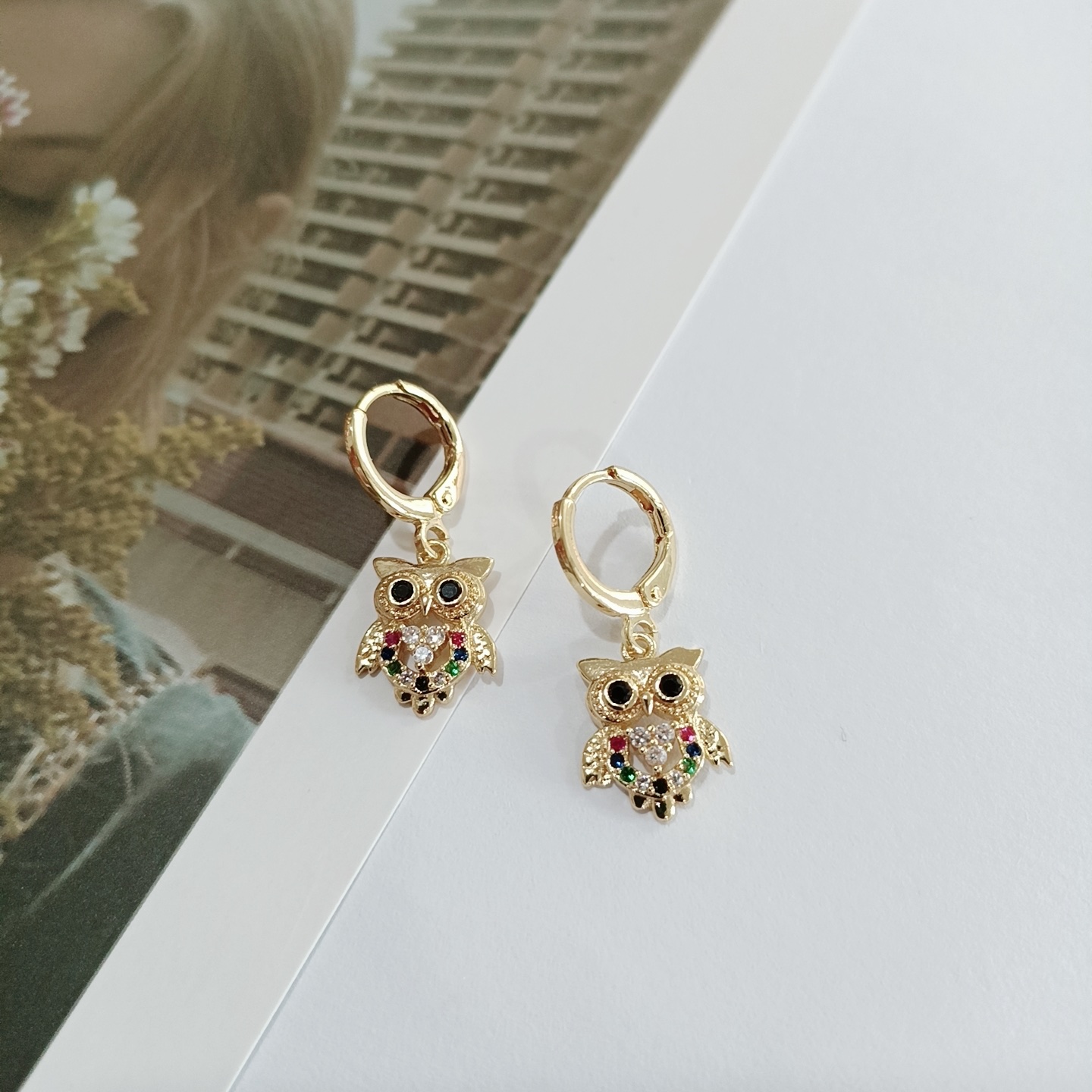 Korean version color zirconium owl earrings Specification image