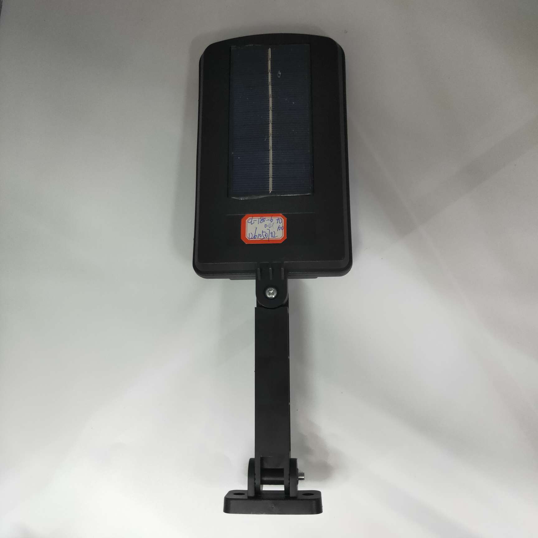 CL-180-6太阳能感应灯细节图