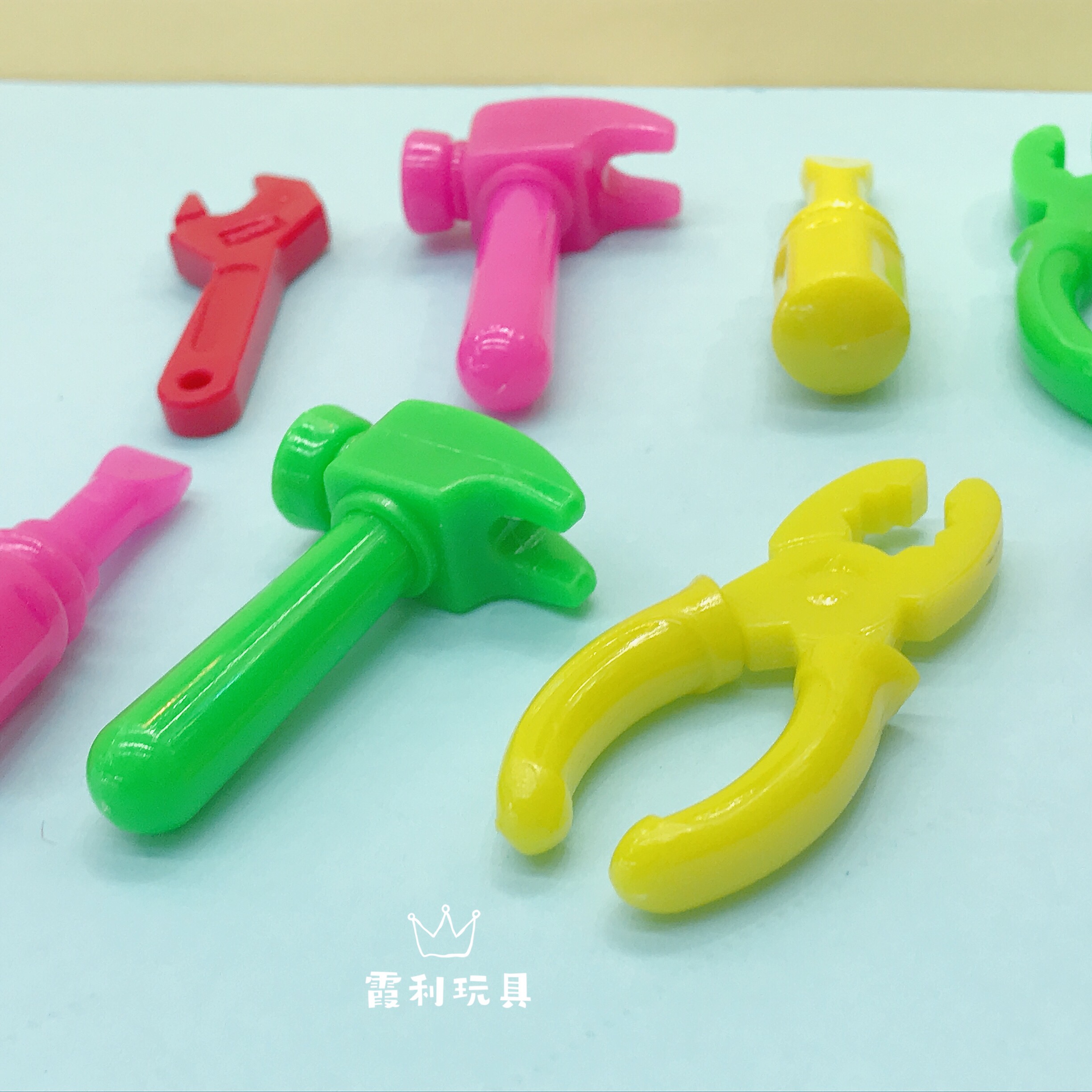 Mini tools, children's house play, plastic toys, gifts, gacha Specification image
