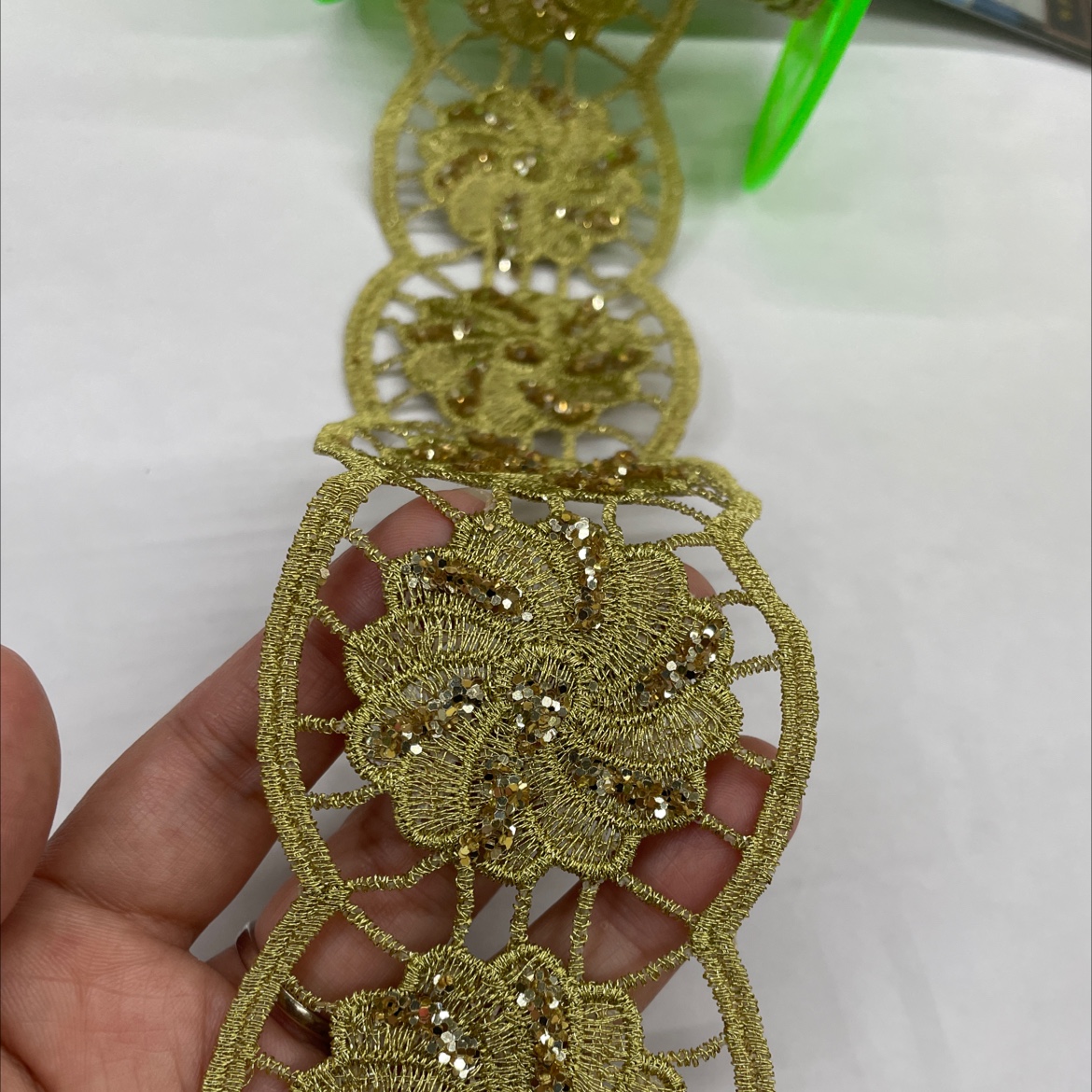 金线刺绣水溶花边细节图